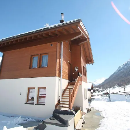 Large In Livigno